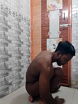 Snapshot of HunkyAriyan chatting on September 2025 07:01:02 AM HunkyAriyan online show from September 2025 07:01:02 AM