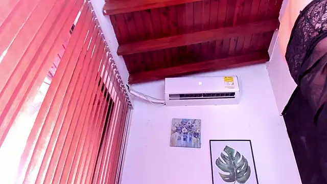 alondrabigtits online show from May 2026 05:43:04 PM
