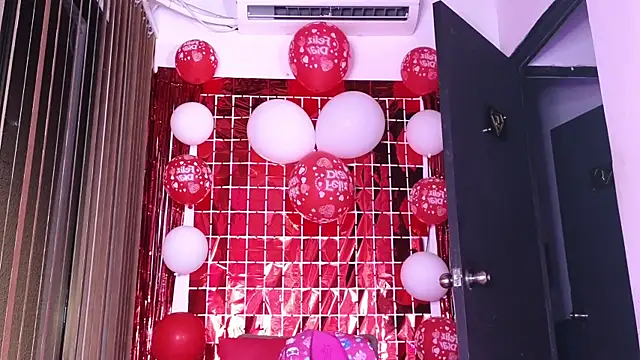 alondrabigtits online show from February 2026 11:43:02 AM