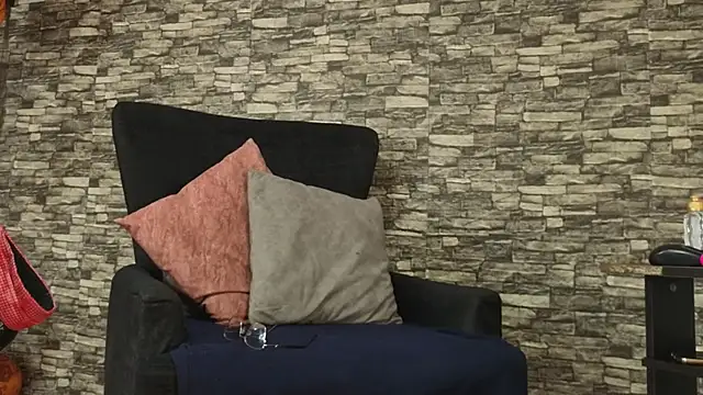 Snapshot of alondrabigtits chatting on October 2025 12:36:01 PM alondrabigtits online show from October 2025 12:36:01 PM