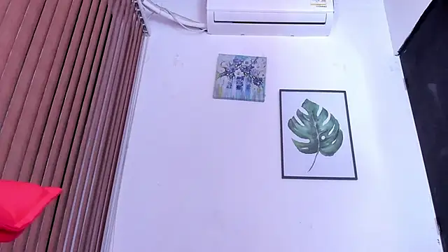 alondrabigtits online show from May 2026 11:04:01 AM