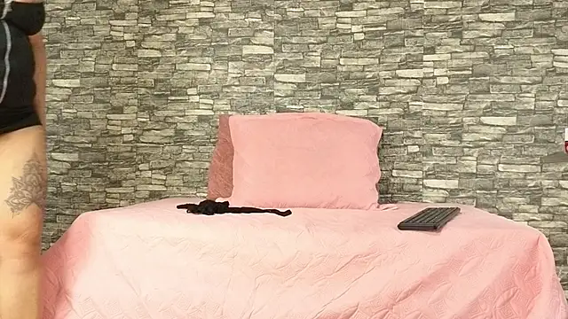 alondrabigtits online show from December 2025 11:32:01 AM