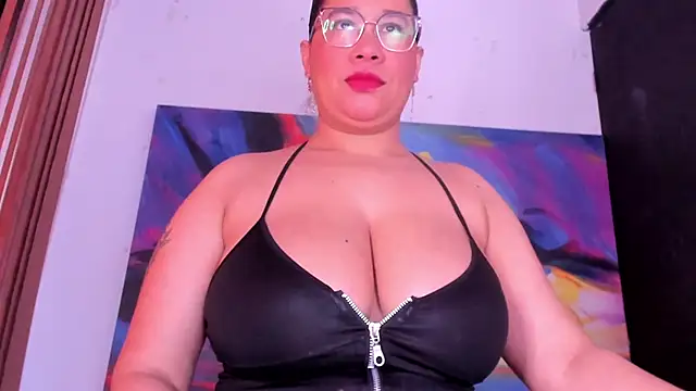 alondrabigtits online show from May 2026 12:11:01 PM