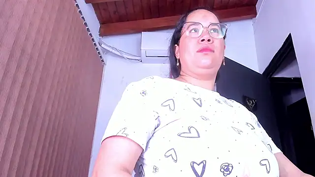 alondrabigtits online show from March 2026 11:01:01 AM