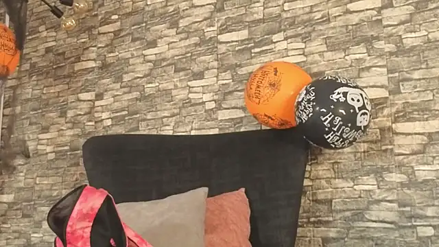 Snapshot of alondrabigtits chatting on October 2025 12:05:02 PM alondrabigtits online show from October 2025 12:05:02 PM