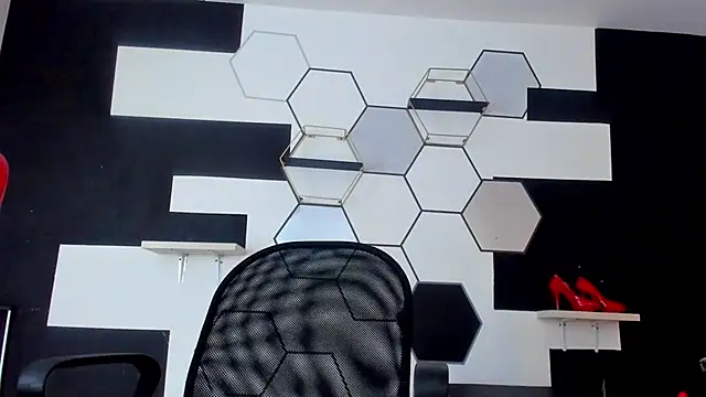 alondrabigtits online show from March 2025 11:55:02 AM
