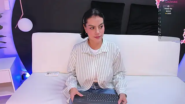 Ada Monroe10 online show from March 2026 02:11:03 PM