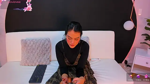 Ada Monroe10 online show from February 2026 01:29:01 PM