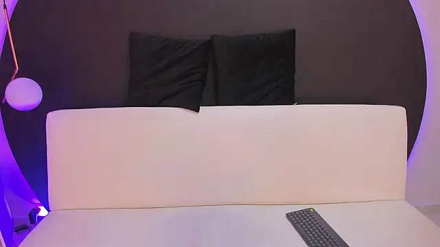 Ada Monroe10 online show from March 2026 01:47:01 PM