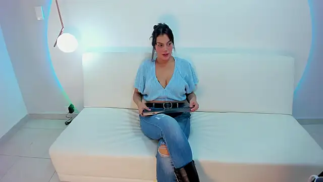 Snapshot of Ada_Monroe10 chatting on December 2025 01:53:02 PM Ada Monroe10 online show from December 2025 01:53:02 PM