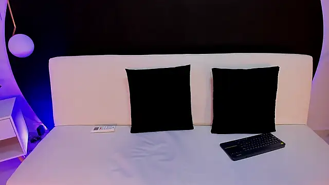 Ada Monroe10 online show from February 2026 02:28:01 PM