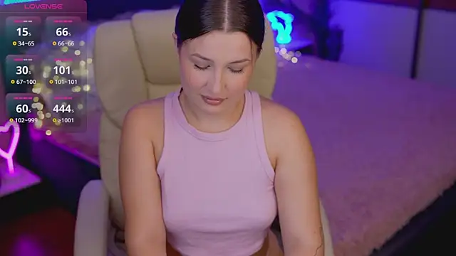 OneLaya online show from November 2025 03:07:02 PM