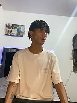 derreck models online show from February 2026 03:06:01 AM