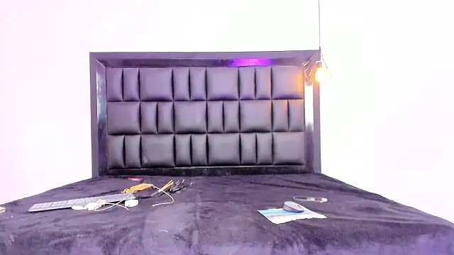 MIA SOPHIA1 online show from September 2025 05:47:01 AM