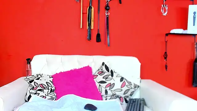 MIA SOPHIA1 online show from December 2024 08:17:01 AM