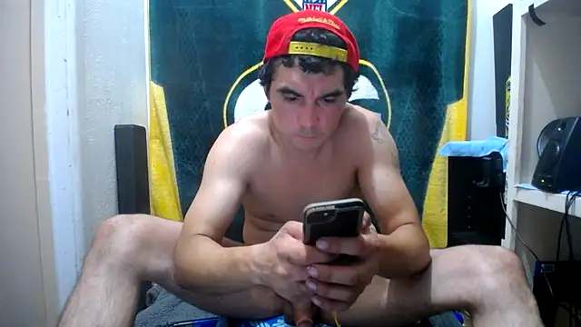 Snapshot of Apeezy14 chatting on December 2024 11:12:02 AM Apeezy14 online show from December 2024 11:12:02 AM