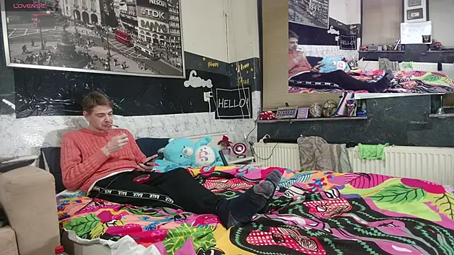 Snapshot of Doggyray44 chatting on March 2025 05:13:01 AM Doggyray44 online show from March 2025 05:13:01 AM