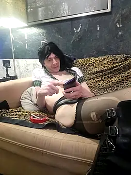 Snapshot of Doggyray44 chatting on January 2025 03:38:01 PM Doggyray44 online show from January 2025 03:38:01 PM