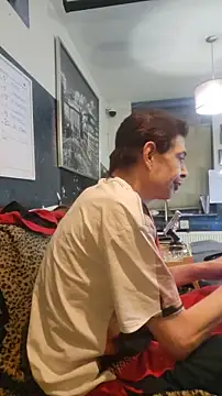 Snapshot of Doggyray44 chatting on November 2025 05:13:01 PM Doggyray44 online show from November 2025 05:13:01 PM