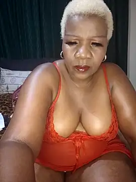 dirasweetlipsxx online show from April 2026 08:15:01 PM