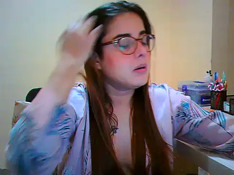 Snapshot of maliamiller chatting on November 2025 10:59:02 PM maliamiller online show from November 2025 10:59:02 PM