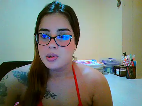 maliamiller online show from February 2026 06:18:02 PM