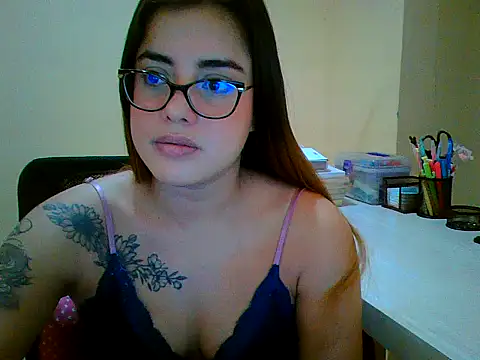 maliamiller online show from March 2026 06:26:01 AM
