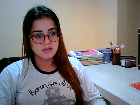maliamiller online show from October 2025 04:27:01 AM