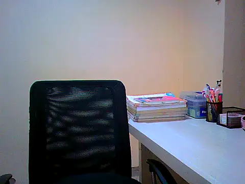 maliamiller online show from January 2026 04:05:01 AM