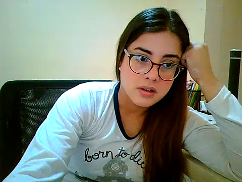 maliamiller online show from September 2025 02:23:01 PM