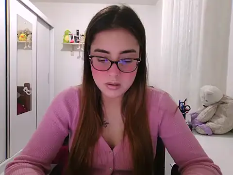 Snapshot of maliamiller chatting on June 2026 09:01:02 PM maliamiller online show from June 2026 09:01:02 PM