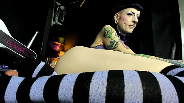 Purple Coffin666 online show from March 2026 10:28:02 AM