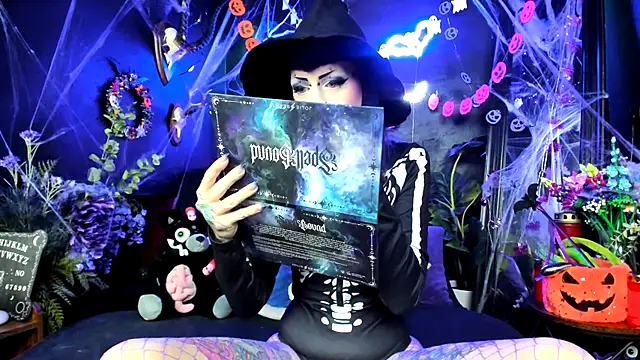 Purple Coffin666 online show from October 2025 08:59:01 AM