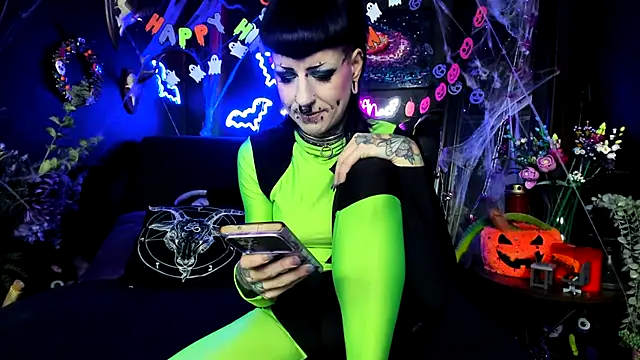 Purple Coffin666 online show from January 2026 01:15:02 PM