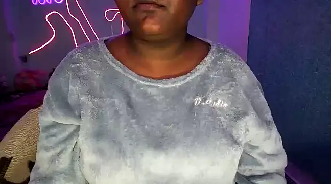 Snapshot of expression_queen chatting on January 2025 12:17:02 AM expression queen online show from January 2025 12:17:02 AM