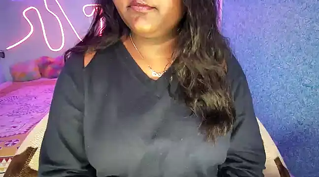 Snapshot of expression_queen chatting on January 2025 06:00:01 PM expression queen online show from January 2025 06:00:01 PM