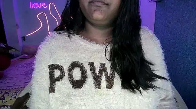 Snapshot of expression_queen chatting on January 2025 10:18:01 PM expression queen online show from January 2025 10:18:01 PM