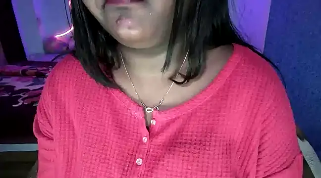 Snapshot of expression_queen chatting on December 2024 11:23:02 PM expression queen online show from December 2024 11:23:02 PM