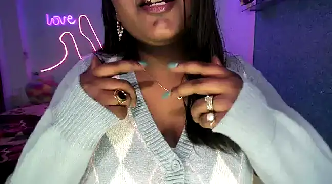 Snapshot of expression_queen chatting on December 2024 05:33:02 AM expression queen online show from December 2024 05:33:02 AM