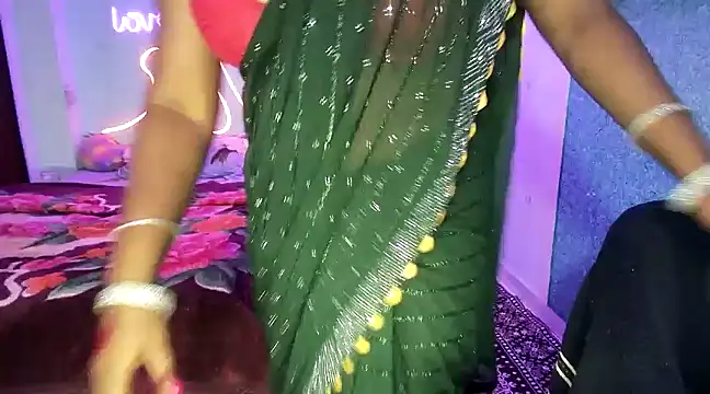 Snapshot of expression_queen chatting on December 2024 06:48:02 PM expression queen online show from December 2024 06:48:02 PM