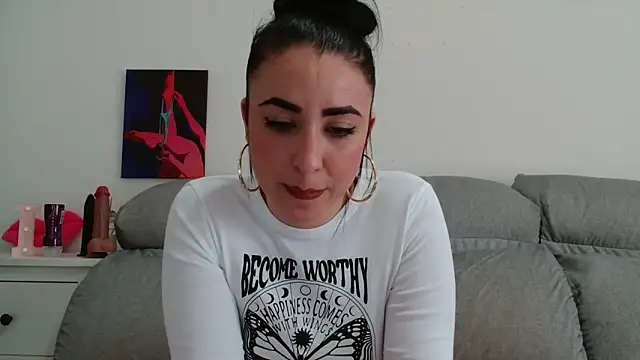 leilacam25 online show from January 2026 02:53:01 PM