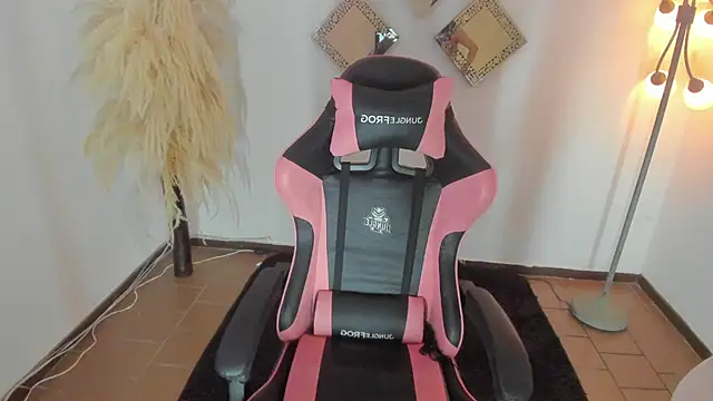 kattadoll online show from February 2026 07:55:02 PM