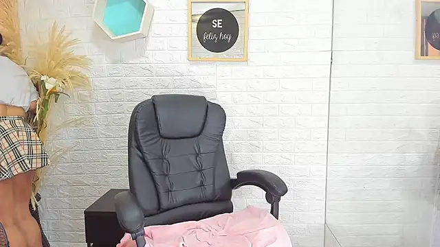 Snapshot of Aisha_09 chatting on February 2025 09:09:01 PM Aisha 09 online show from February 2025 09:09:01 PM