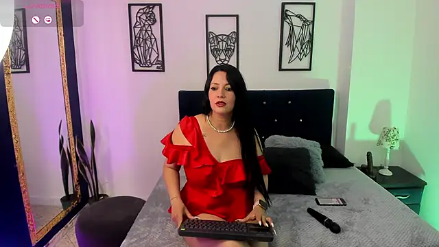 FelinaJohnson online show from October 2025 03:47:02 PM