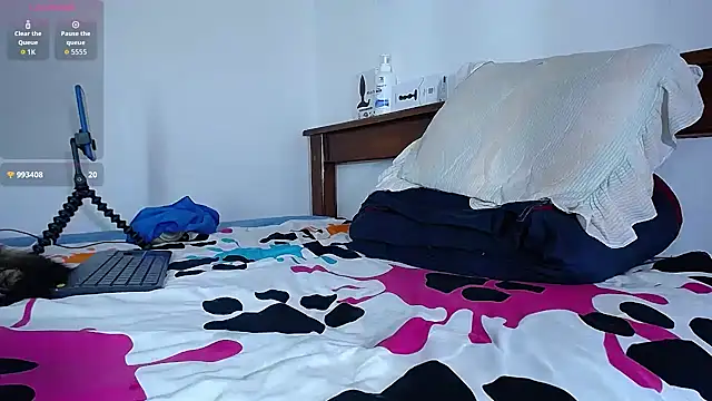 diamond black00 online show from April 2026 09:54:02 PM