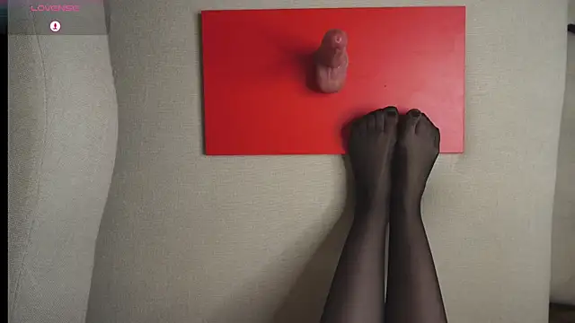 Yourlittledemon online show from December 2024 08:15:01 PM