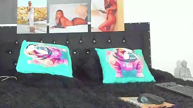 Snapshot of doll_celeste20 chatting on March 2025 03:51:01 AM doll celeste20 online show from March 2025 03:51:01 AM