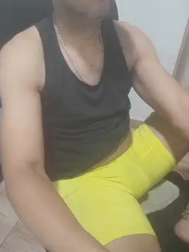 latinmartin73 online show from February 2026 02:48:01 PM