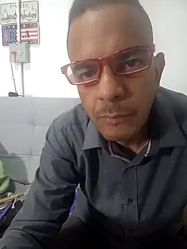 latinmartin73 online show from March 2025 01:02:01 AM