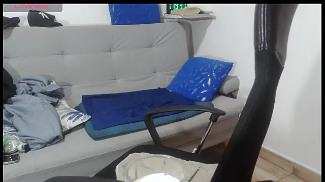 latinmartin73 online show from April 2026 12:38:01 AM